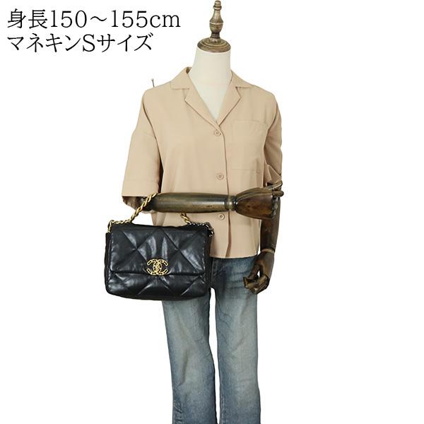 CHANEL 19 シャネル チェーンクラッチバッグ マトラッセ ラムスキン