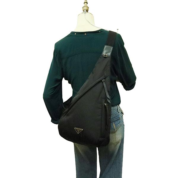 【極美品〜美品】プラダ ワンショルダーバッグ ベルトバッグ ナイロン×レザー PRADA（プラダ） Re-Nylon ワンショルダーバッグ ブラック 158302
