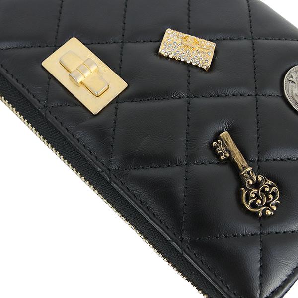 CHANEL 2.55 シャネル 長財布 ラウンドジップウォレット マトラッセ
