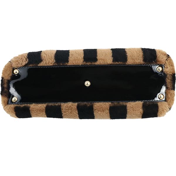 美品　FENDI フェンディ　ピーカブー　ショルダーバッグ　2way レザー PEEKABOO フェンディ ピーカブーレギュラームートン ハンドバッグ