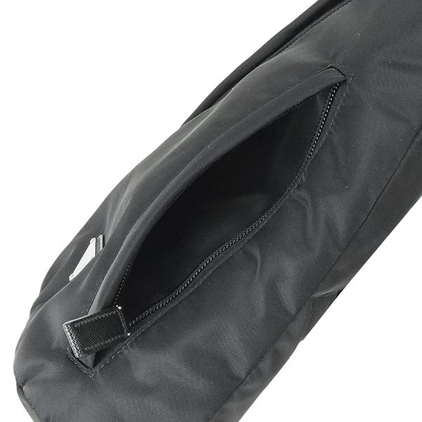 PRADA（プラダ） Re-Nylon サフィアーノレザー ワンショルダーバッグ