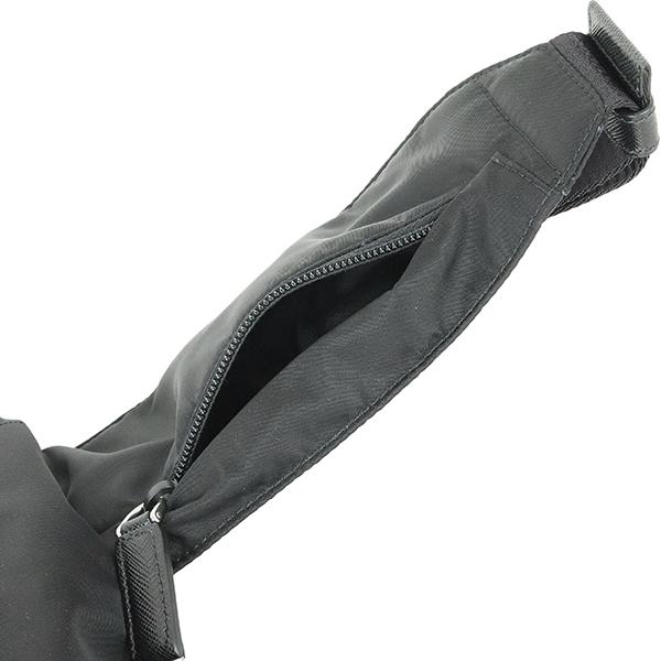 PRADA（プラダ） Re-Nylon サフィアーノレザー ワンショルダーバッグ
