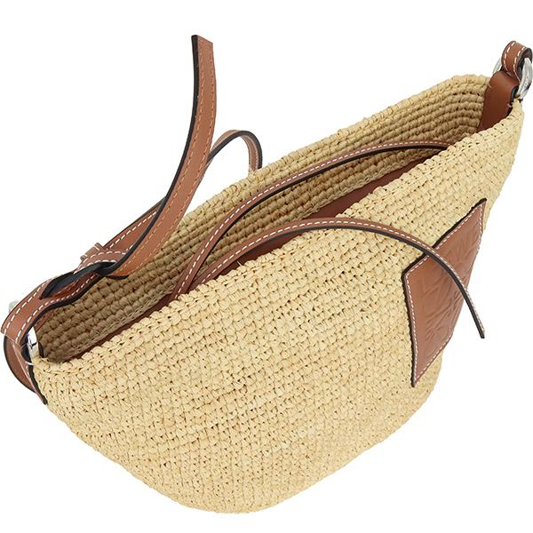 LOEWE（ロエベ） ショルダーバッグ スリットポシェットバッグ