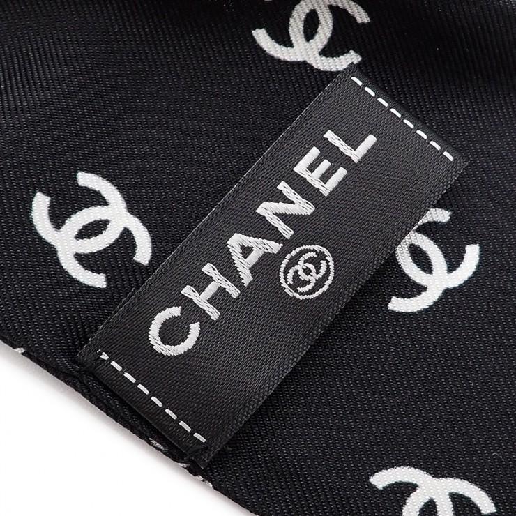 CHANELシャネル　細いスカーフヘアバンド CHANEL（シャネル） 未使用品 スリムバンドー スカーフ ヘアバンド