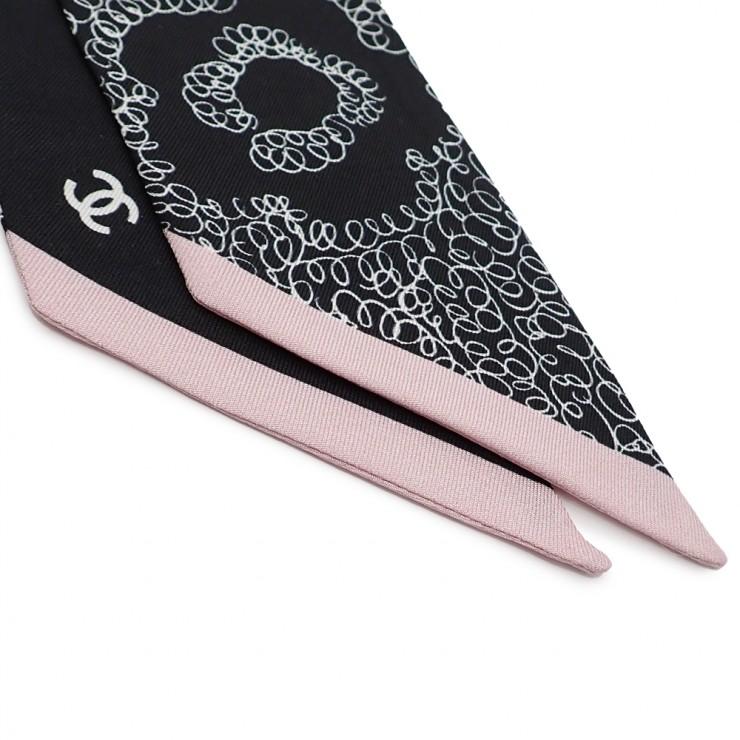 CHANELシャネル　細いスカーフヘアバンド CHANEL（シャネル） 未使用品 スリムバンドー スカーフ ヘアバンド