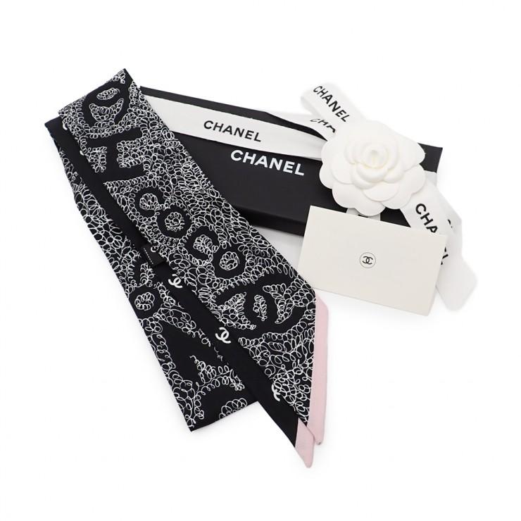 CHANELシャネル　細いスカーフヘアバンド CHANEL（シャネル） 未使用品 スリムバンドー スカーフ ヘアバンド