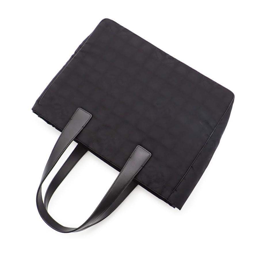 ニュートラベルライン 未使用品 CHANEL シャネル トートMM ニュートラベルライン 未使用品 CHANEL シャネル トートMM