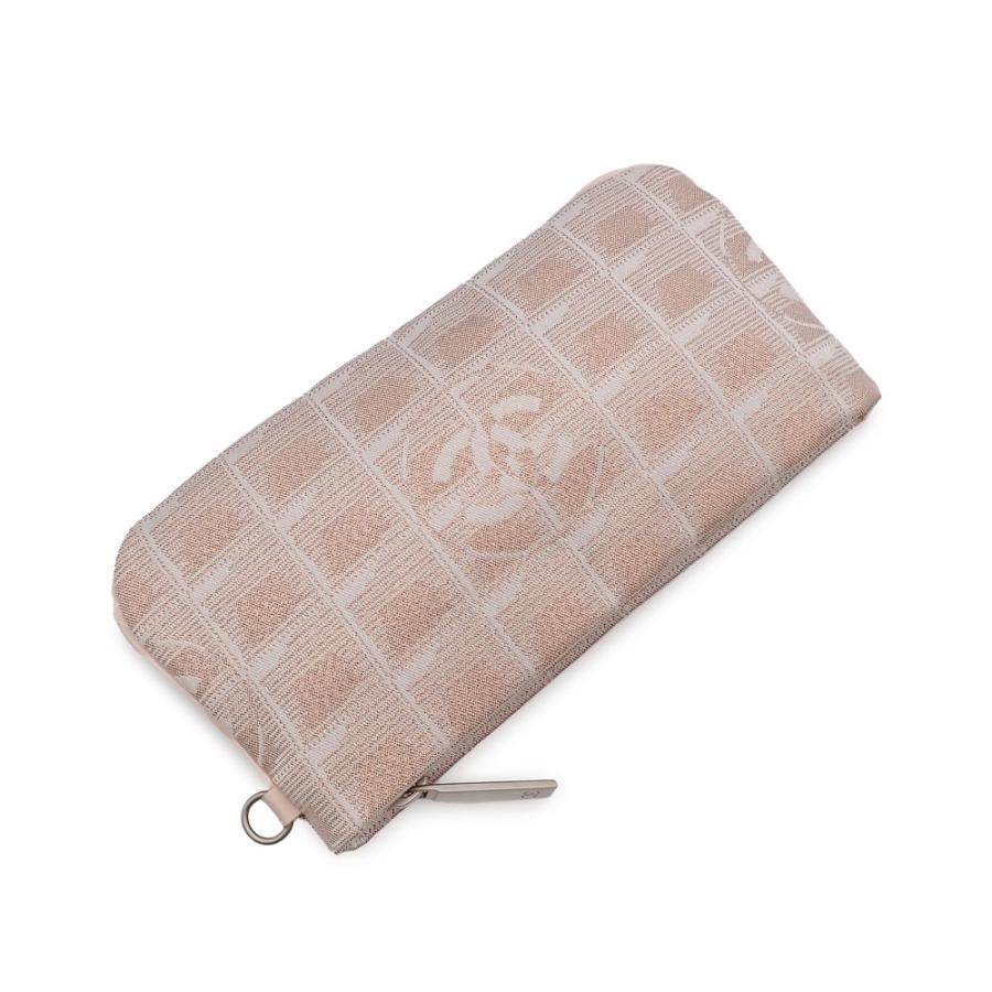 CHANEL（シャネル） 未使用品 ニュートラベルライン ポーチ 小物入れ