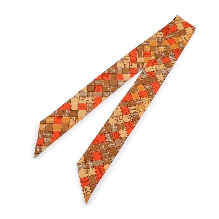 美品 エルメス HERMES ツイリースカーフ ボリュデュックチェック リボン柄 HERMES（エルメス） 美品 ツイリー リボンスカーフ ボルデュック