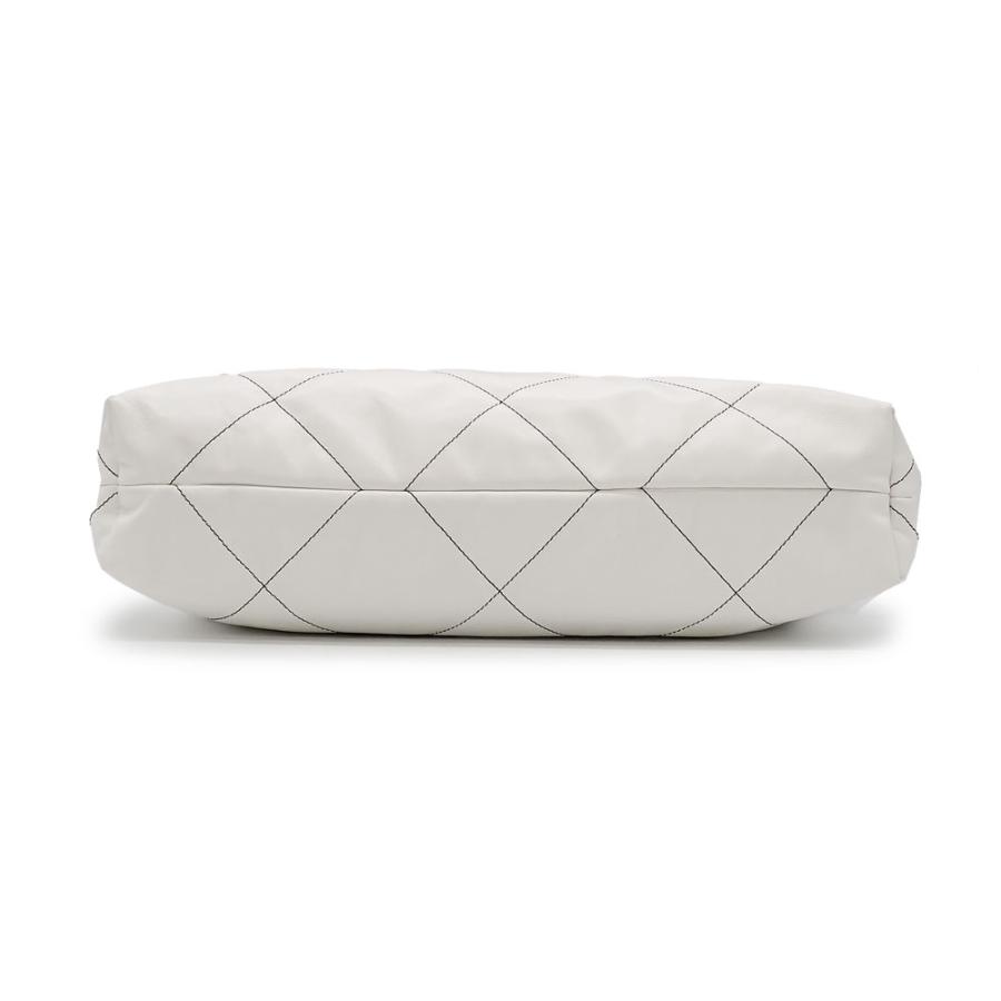 CHANEL 未使用品 シャネル シャネル22 スモール ハンドバッグ CHANEL 未使用品 シャネル シャネル22 スモール ハンドバッグ