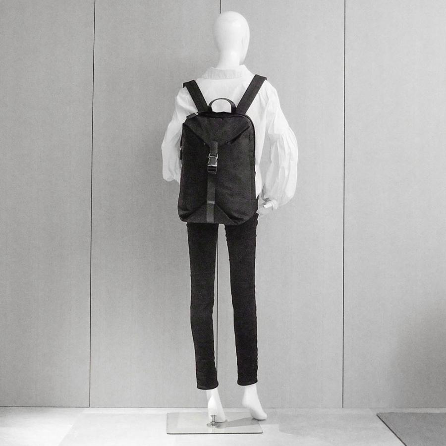 PRADA 美品 プラダ Re-Nylon Xサフィアーノレザー バックパック PRADA 美品 プラダ Re-Nylon Xサフィアーノレザー バックパック