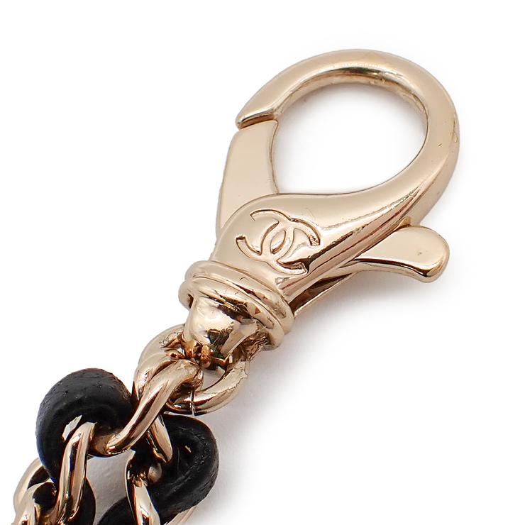 シャネルCHANEL イヤホンジャック B13B CHANEL（シャネル） 未使用品 マトラッセ AirPods Proケース エア