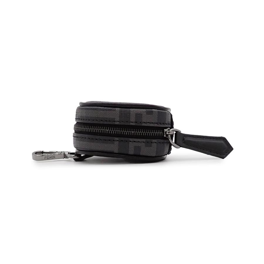 FENDI 未使用品 フェンディ AirPodsケース エアポッズ コイン FENDI 未使用品 フェンディ AirPodsケース エアポッズ コイン