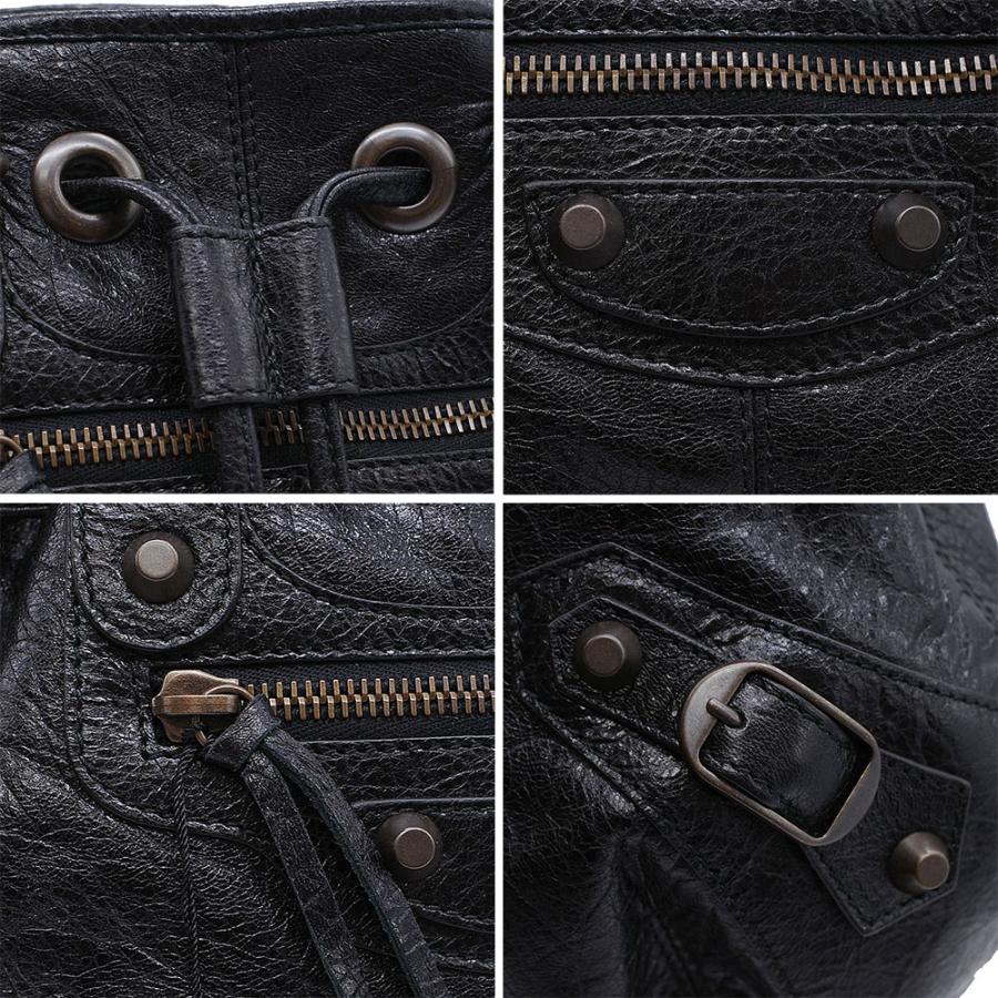 BALENCIAGA 未使用品 バレンシアガ クラシック ミニポンポン BALENCIAGA 未使用品 バレンシアガ クラシック ミニポンポン