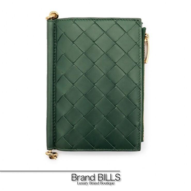 BOTTEGA VENETA ボッテガヴェネタ Medium Solstice ミディアム ソルスティス ラムウール ポシェット付き スエードレザー ハンドルバッグ ショルダーバッグ ホワイト Bottega Veneta Medium Solstice Shoulder Bag | Neiman Marcus