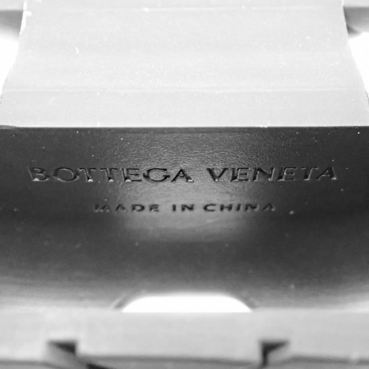 美品 BOTTEGA VENETA ボッテガヴェネタ イントレチャート AirPods PRO ケース イヤホンケース 691715 シリコン ブラック ユニセックス_7