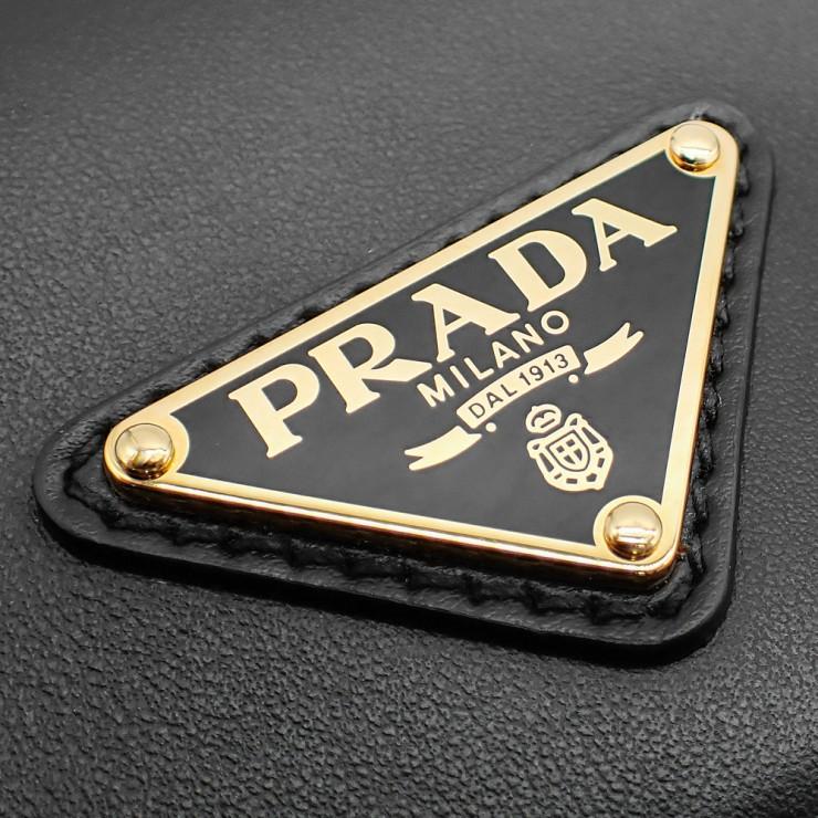 PRADA（プラダ） 未使用品 アーケ レザー ショルダーバッグ ワン