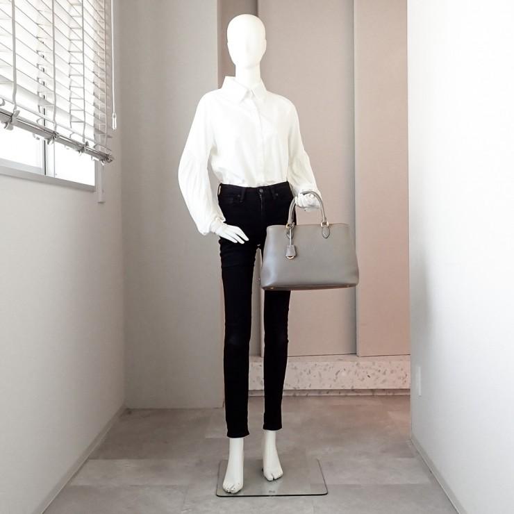 PRADA（プラダ） 未使用品 エンボスロゴ ハンドバッグ 2wayバッグ
