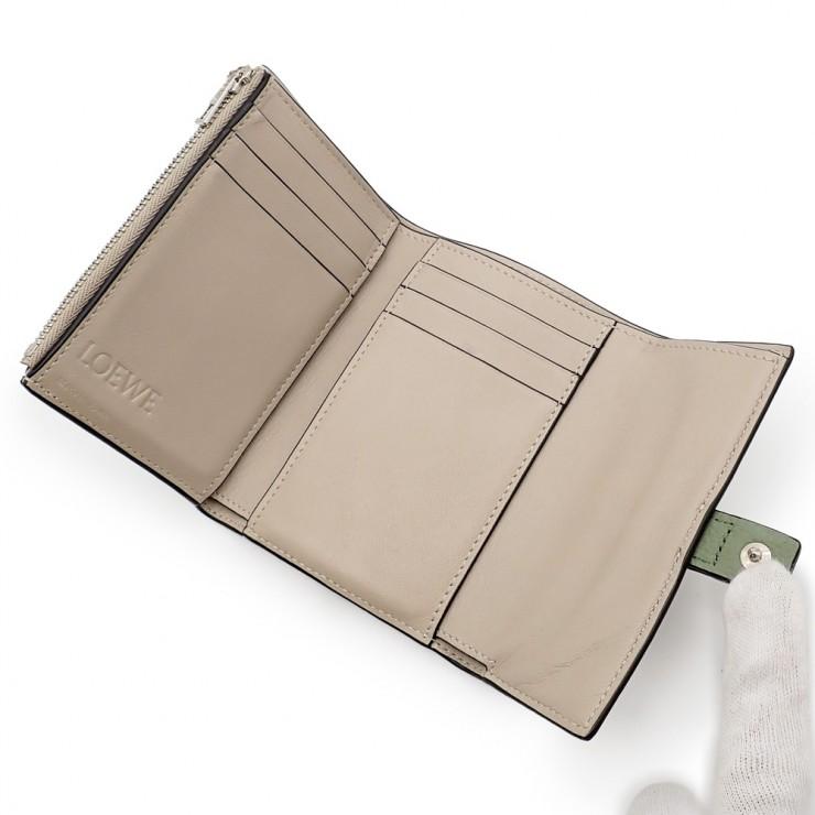 LOEWE（ロエベ） 美品 バーティカル ウォレット スモール C660S86X01