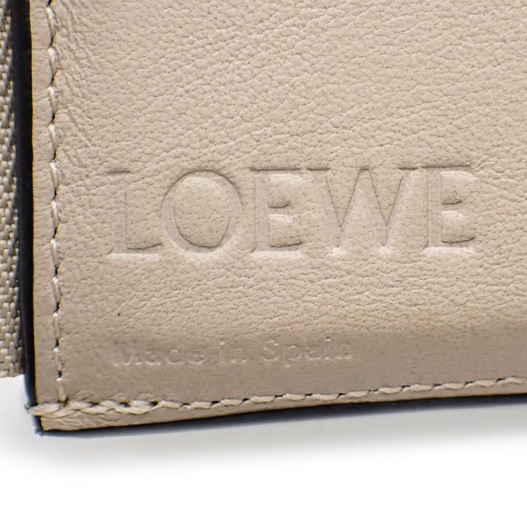 LOEWE（ロエベ） 美品 バーティカル ウォレット スモール C660S86X01