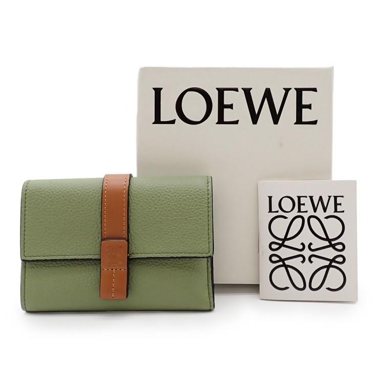 ロエべ 三つ折り財布 バーティカルウォレット スモール ローズマリー LOEWE（ロエベ） 美品 バーティカル ウォレット スモール C660S86X01