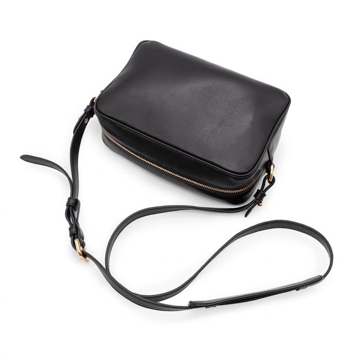 PRADA（プラダ） 未使用品 エンボスロゴ ショルダーバッグ クロス
