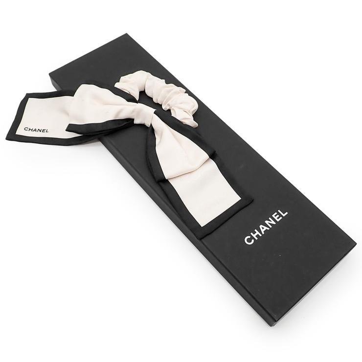 CHANEL（シャネル） 未使用品 リボン シュシュ カメリア ココマーク