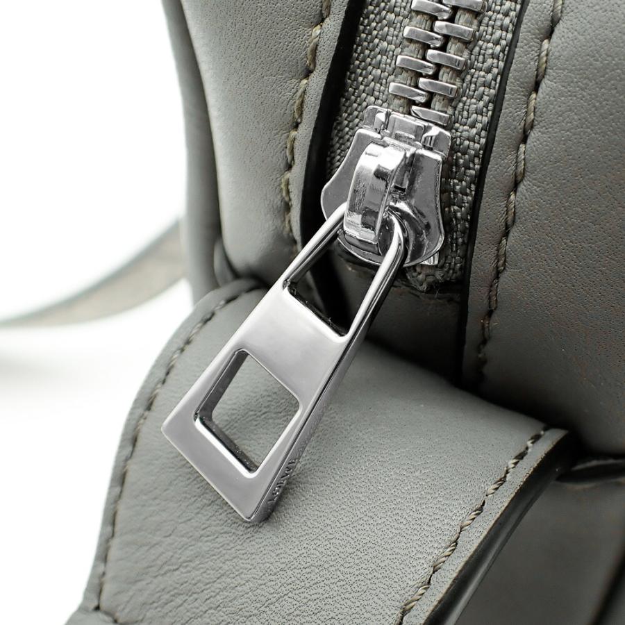 LOEWE（ロエベ） 未使用品 ミリタリー メッセンジャーバッグ XS
