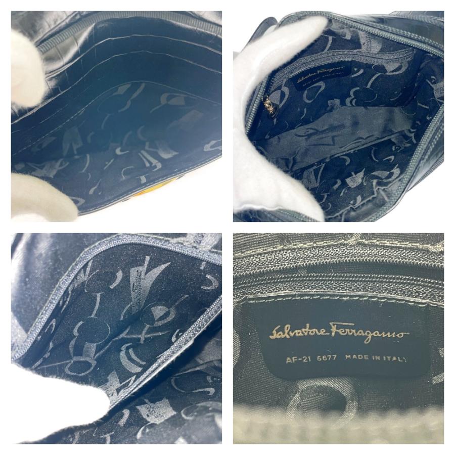 フェラガモ ヴァラリボン クロコダイル 型押し レザー ショルダーバッグ Salvatore Ferragamo(サルヴァトーレフェラガモ) / クロコ型押し