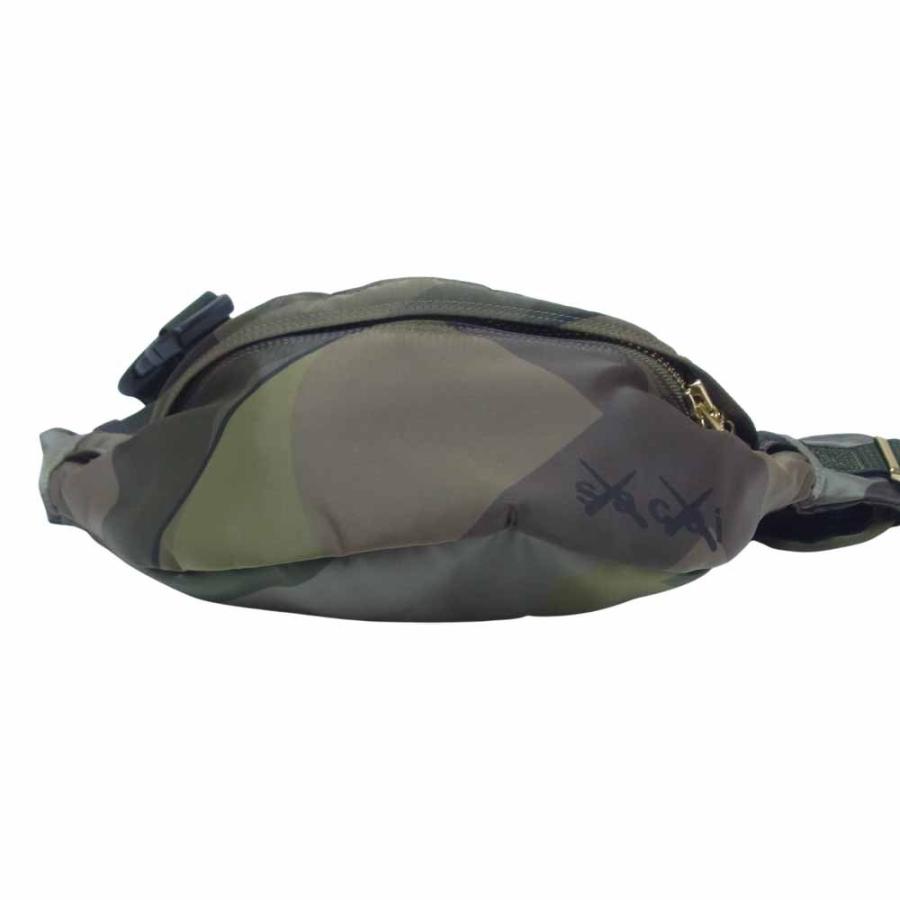 sacai Sacai サカイ 21AW 21-0257S × Kaws Bum bag カウズ バムバッグ 