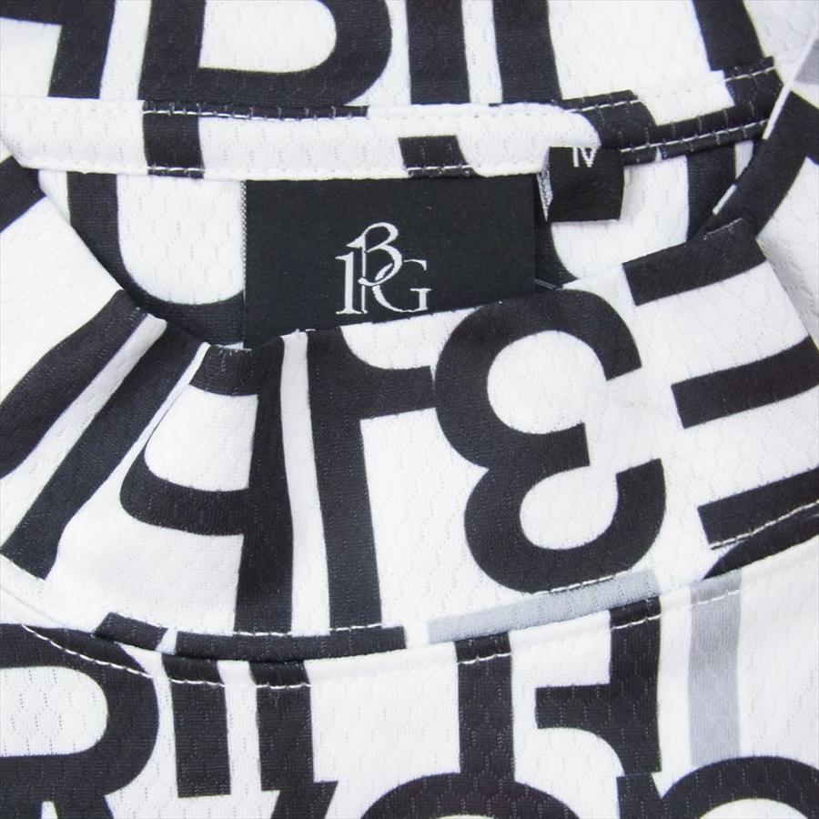 美品】1PIU1UGUALE3 / 113総柄ロゴ Vネック 軽い 美品】1PIU1UGUALE3 / 113総柄ロゴ Vネック 軽い