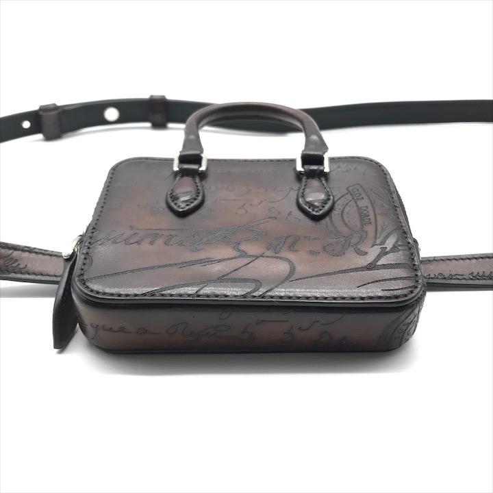 超美品 Berluti ベルルッティ アンジュール ナノ 3WAY ミニ ハンド バッグ ウエスト ポーチ バッグ メンズ レザー ブラウン 斜め掛け k7002 超美品 Berluti ベルルッティ アンジュール ナノ 3WAY ミニ ハンド