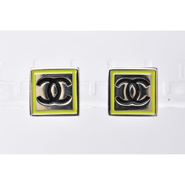 CHANEL（シャネル） ピアス スクエア シルバー CC/ココマーク グリーン