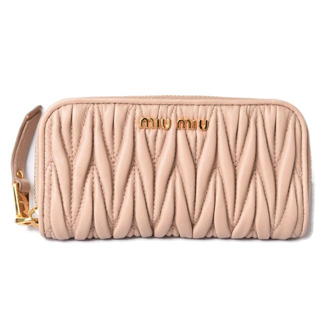 miu ミュウミュウ キーケース miumiu 6連 MATELASSE/マテラッセ miu ミュウミュウ キーケース miumiu 6連 MATELASSE/マテラッセ