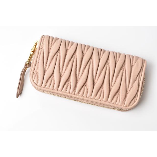 miu ミュウミュウ キーケース miumiu 6連 MATELASSE/マテラッセ miu ミュウミュウ キーケース miumiu 6連 MATELASSE/マテラッセ