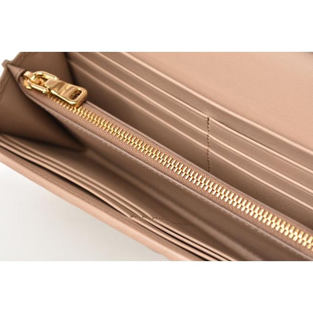 miu miu（ミュウミュウ） 財布 未使用 長財布 5MH1109 MATELASSE
