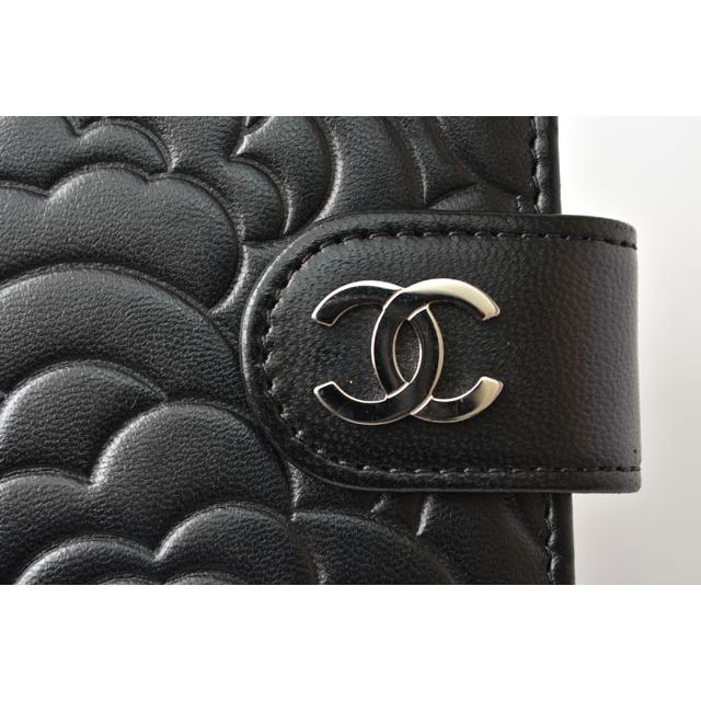キャビアスキン シャネル 財布 CHANEL 折財布 A50087 カメリア型押し