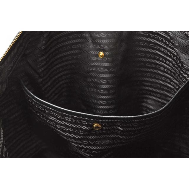PRADA プラダ　ナイロン　2way ブラック ハンドバッグ メタルロゴ PRADA プラダ ナイロン 2way ブラック ハンドバッグ メタルロゴ ✨極美