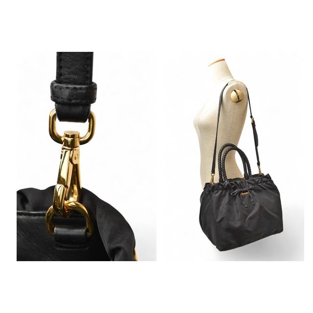 PRADA ブラック ハンドバッグ ストラップ付き