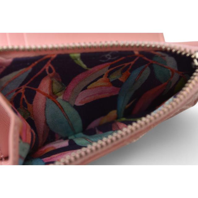 シャネル財布　ワイルドステッチ　キャビアスキン　ミニ財布　ほぼ未使用 キャビアスキン シャネル 財布/三つ折り CHANEL 折財布 ワイルド