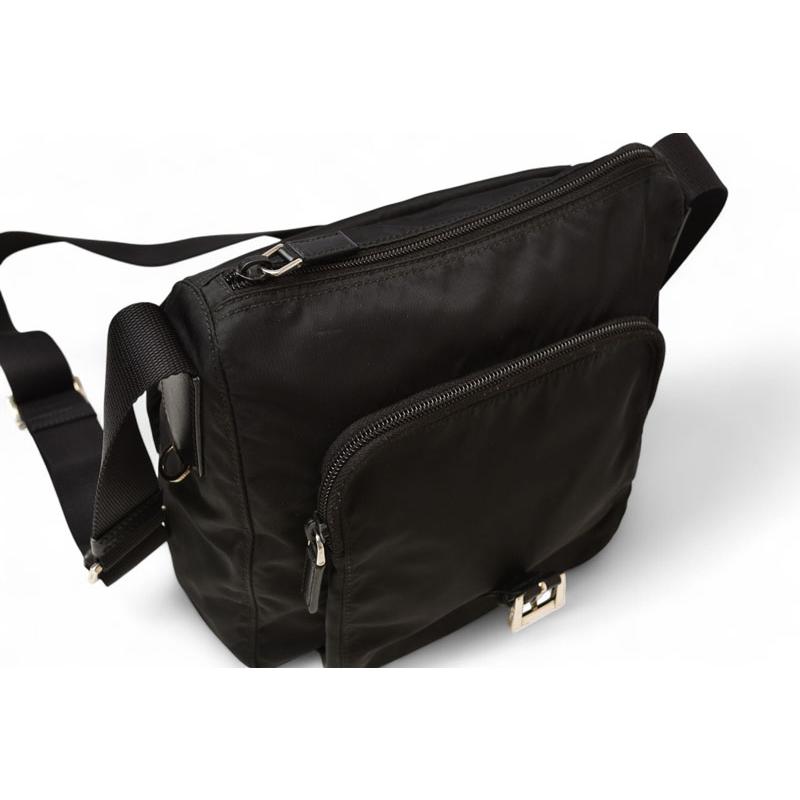 美品✨プラダ BT8994 ショルダーバッグ 近年モデル ナイロン ブラック PRADA（プラダ） ショルダーバッグ クロスボディバッグ ナイロン
