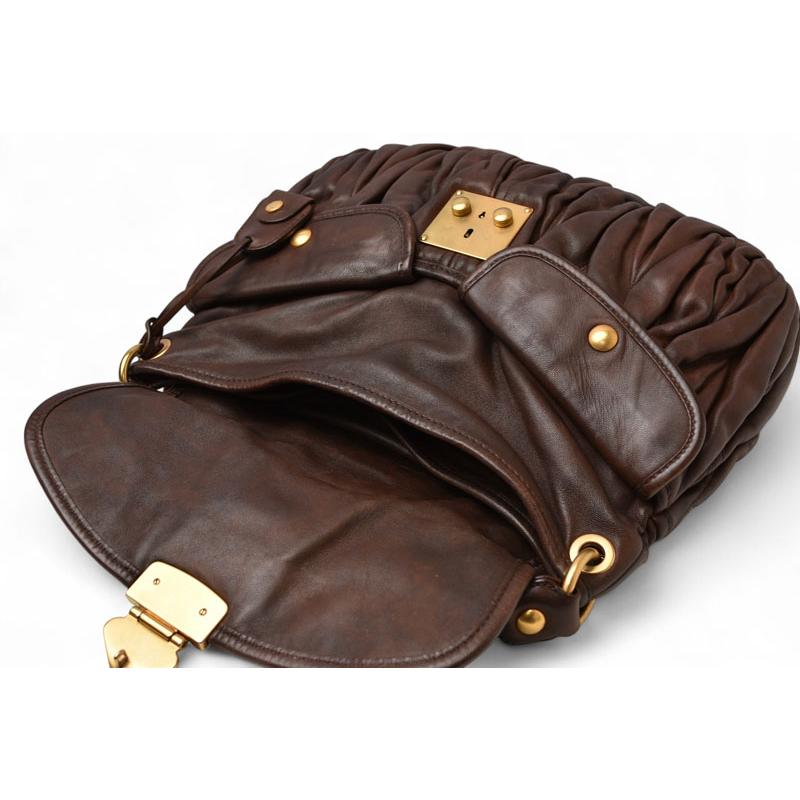 即日発送します MIU MIU ブラウン レザー バッグ ショルダーバッグ ブラウン レザー ボー バッグ | Miu Miu