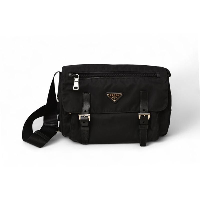 PRADA（プラダ） ショルダーバッグ クロスボディバッグ ナイロン