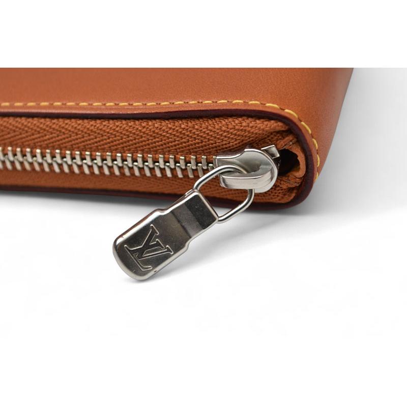 LOUIS VUITTON（ルイ・ヴィトン） 財布/二つ折り ノマド コンパクト