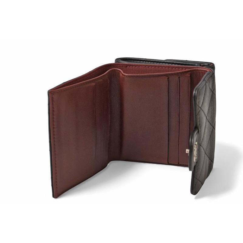 CHANEL（シャネル） 財布 三つ折り財布 マトラッセ ラムスキン