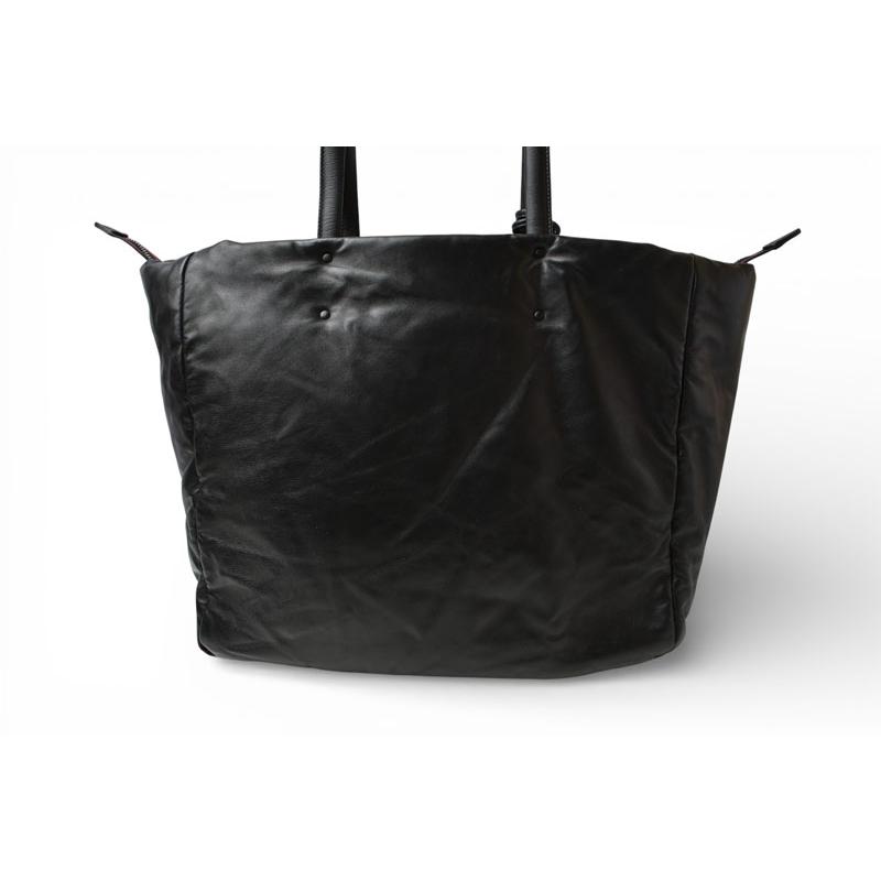 【美品】 PRADAプラダ 皮 トートバッグ ブラック 保証カード付き PRADA（プラダ） トートバッグ ロゴ レザー ブラック/ピンク 1BG223