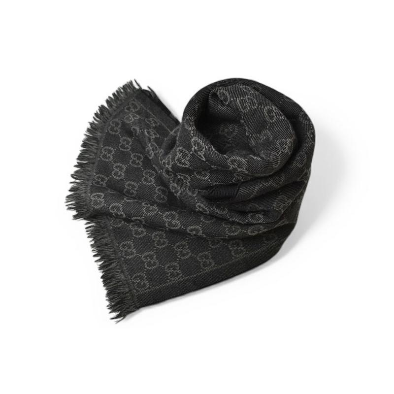 GUCCI ブラック マフラー ウール100% GUCCI（グッチ） マフラー メンズ ウインタースカーフ ウール100% GG柄