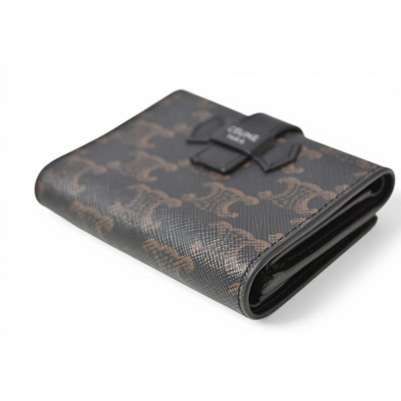 セリーヌ 財布/ミニ財布 CELINE 三つ折り財布 ファイン ストラップウォレット/トリオンフキャンバス ブラック/ブラウン【中古】 CELINE（セリーヌ） 財布/ミニ財布 三つ折り財布 ファイン ストラップ