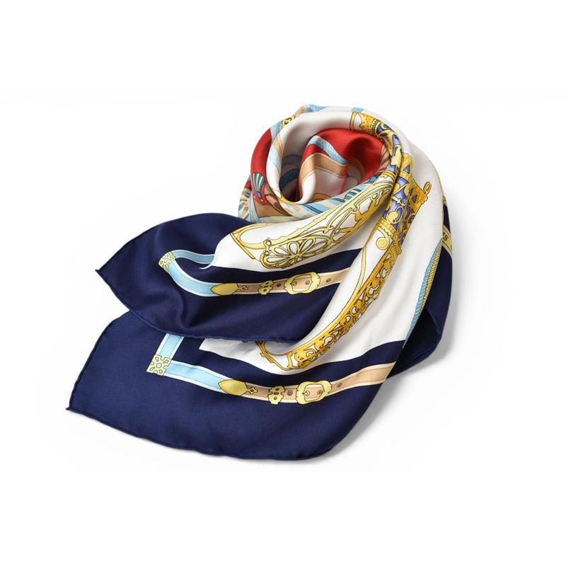 HERMES エルメス LES MUSEROLLES 鼻革 カレ90 HERMES（エルメス） カレ90 LES MUSEROLLES 鼻革 スカーフ グリーン