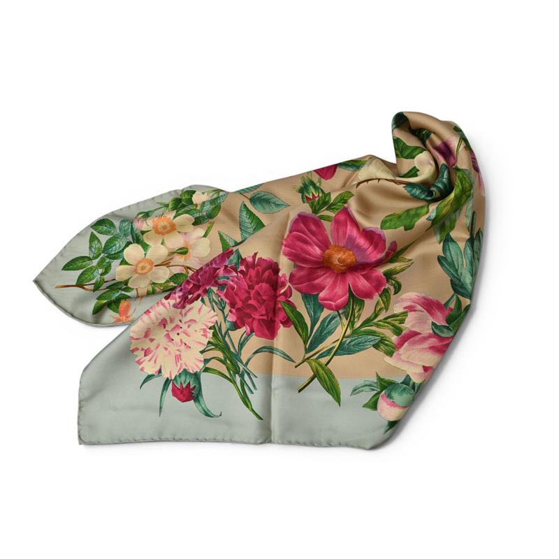 GUCCI（グッチ） スカーフ ヴィンテージ 大判スカーフ フローラ